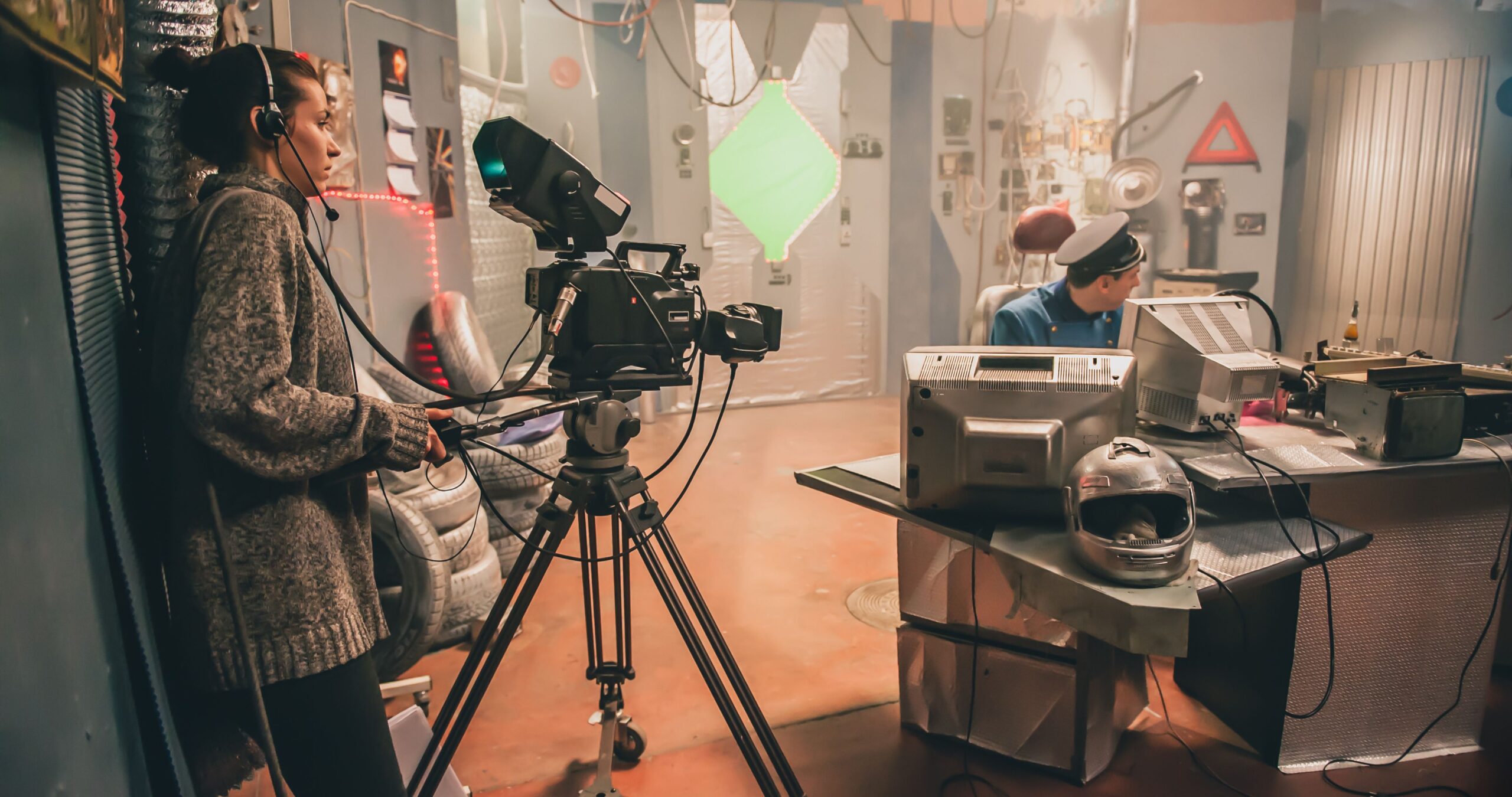 Read more about the article Behind The Scenes of Iconic Movie Sets